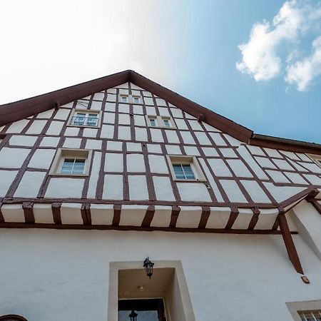 אלנז-פולטרסדורף Zur Alten Weinkelter - Bezauberndes Fachwerkhaus Aus Der Spaetgotik Von 1451 - Top Lage Fuer Aktivitaeten - Fahrradkeller מראה חיצוני תמונה